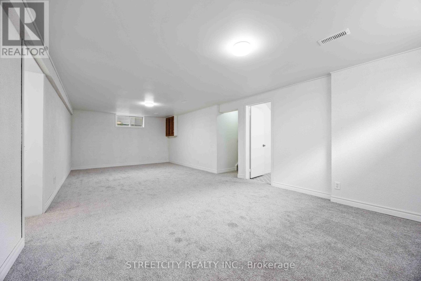 4482 Petrolia Line, Petrolia, Ontario  N0N 1R0 - Photo 26 - X12463982