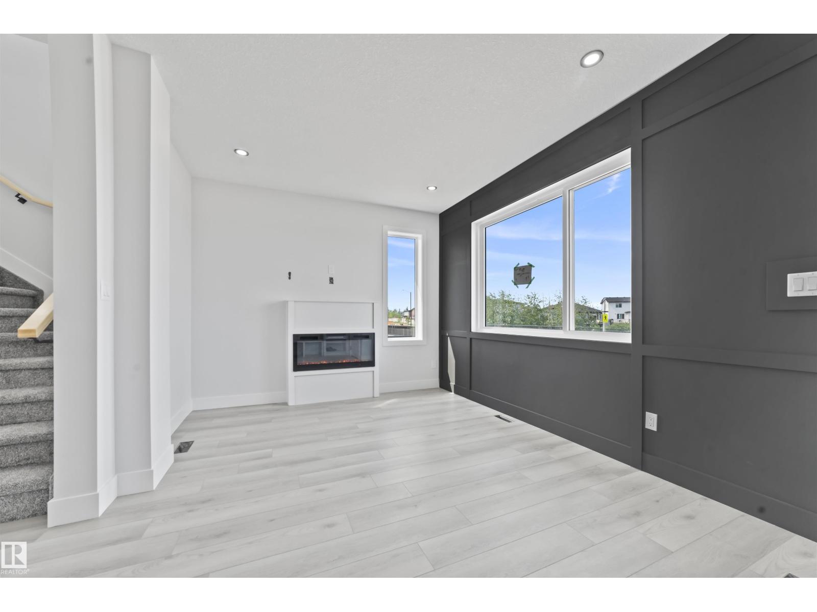 203 Deer Valley Dr, Leduc, Alberta  T9E 1S8 - Photo 4 - E4462171