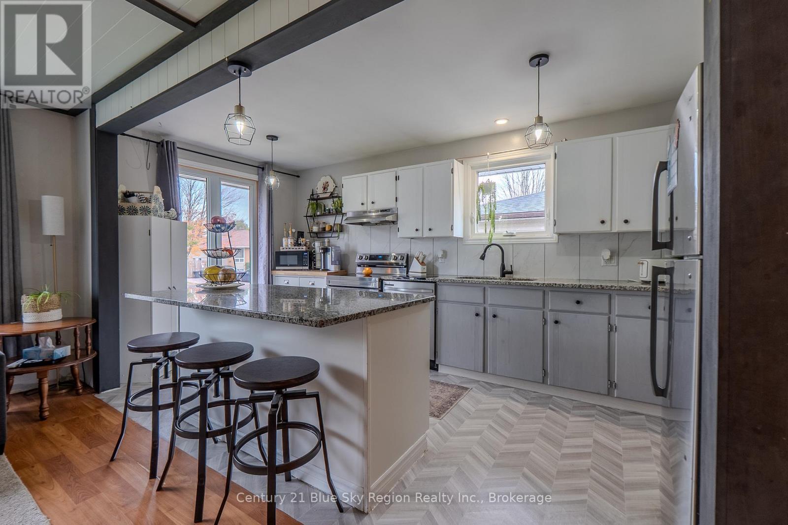 19 Massey Drive, North Bay, Ontario  P1A 3Y3 - Photo 17 - X12463879