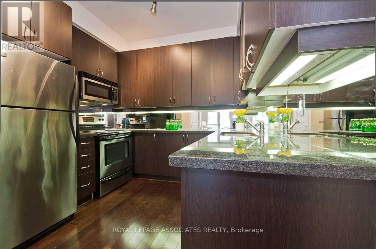 102 - 39 Upper Duke Crescent, Markham, Ontario  L6G 0B8 - Photo 4 - N12463764