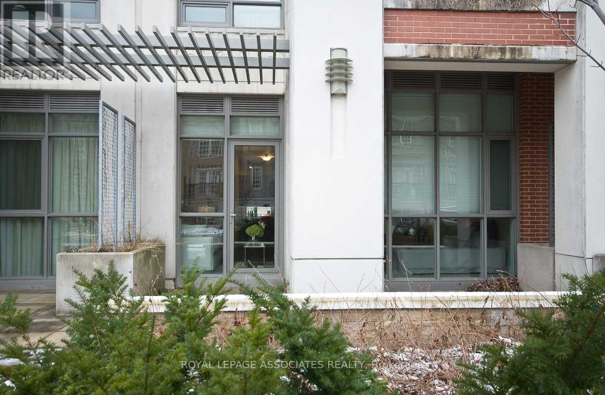 102 - 39 Upper Duke Crescent, Markham, Ontario  L6G 0B8 - Photo 9 - N12463764