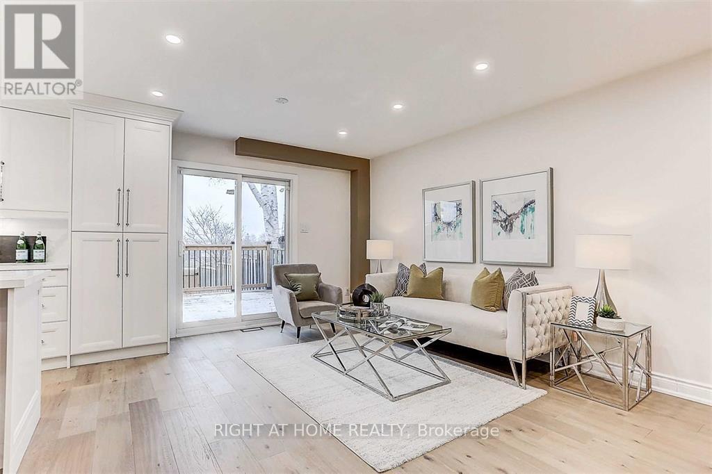 187 Collings Avenue, Bradford West Gwillimbury, Ontario  L3Z 1W2 - Photo 10 - N12463786