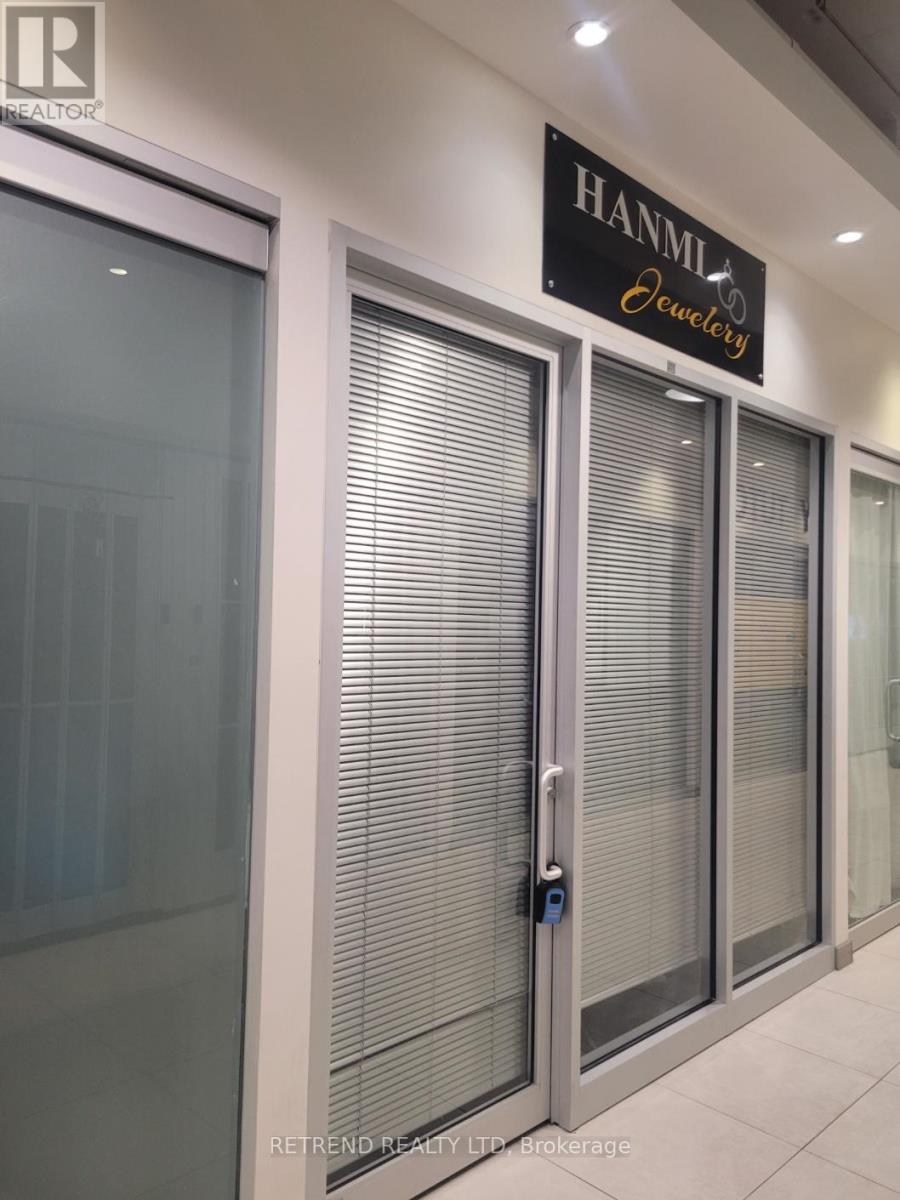 211 - 7181 Yonge Street, Markham, Ontario  L3T 0C7 - Photo 2 - N12463811