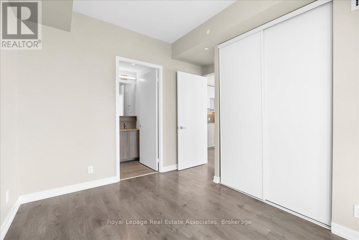 6112 - 950 Portage Parkway, Vaughan, Ontario  L4K 0J6 - Photo 8 - N12463833