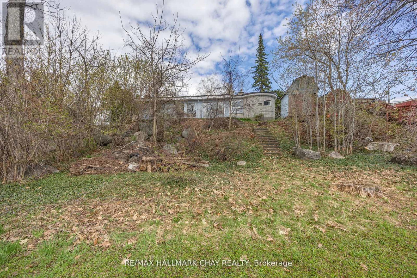 4 Lakeshore Road, Midland, Ontario  L4R 0B9 - Photo 36 - S12463789