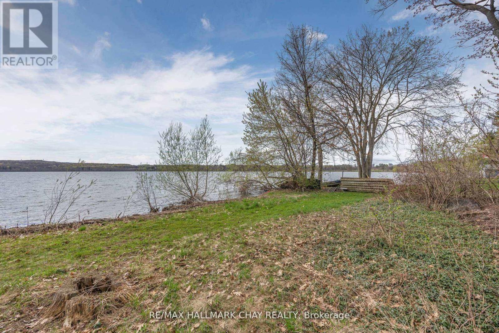 4 Lakeshore Road, Midland, Ontario  L4R 0B9 - Photo 37 - S12463789