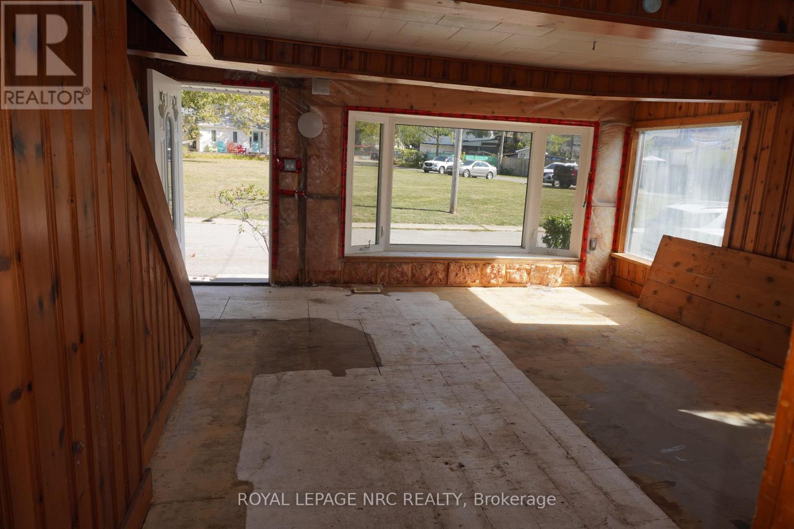 212 Lincoln Road W, Fort Erie, Ontario  L0S 1B0 - Photo 23 - X12463857