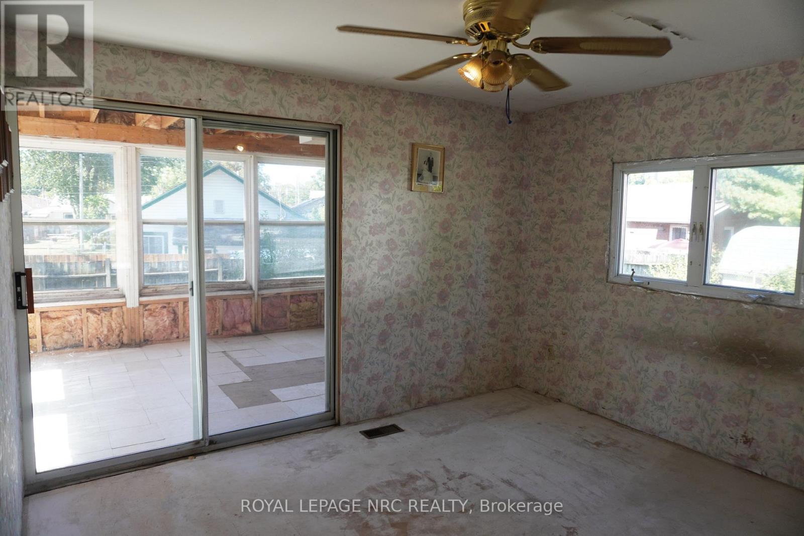 212 Lincoln Road W, Fort Erie, Ontario  L0S 1B0 - Photo 34 - X12463857