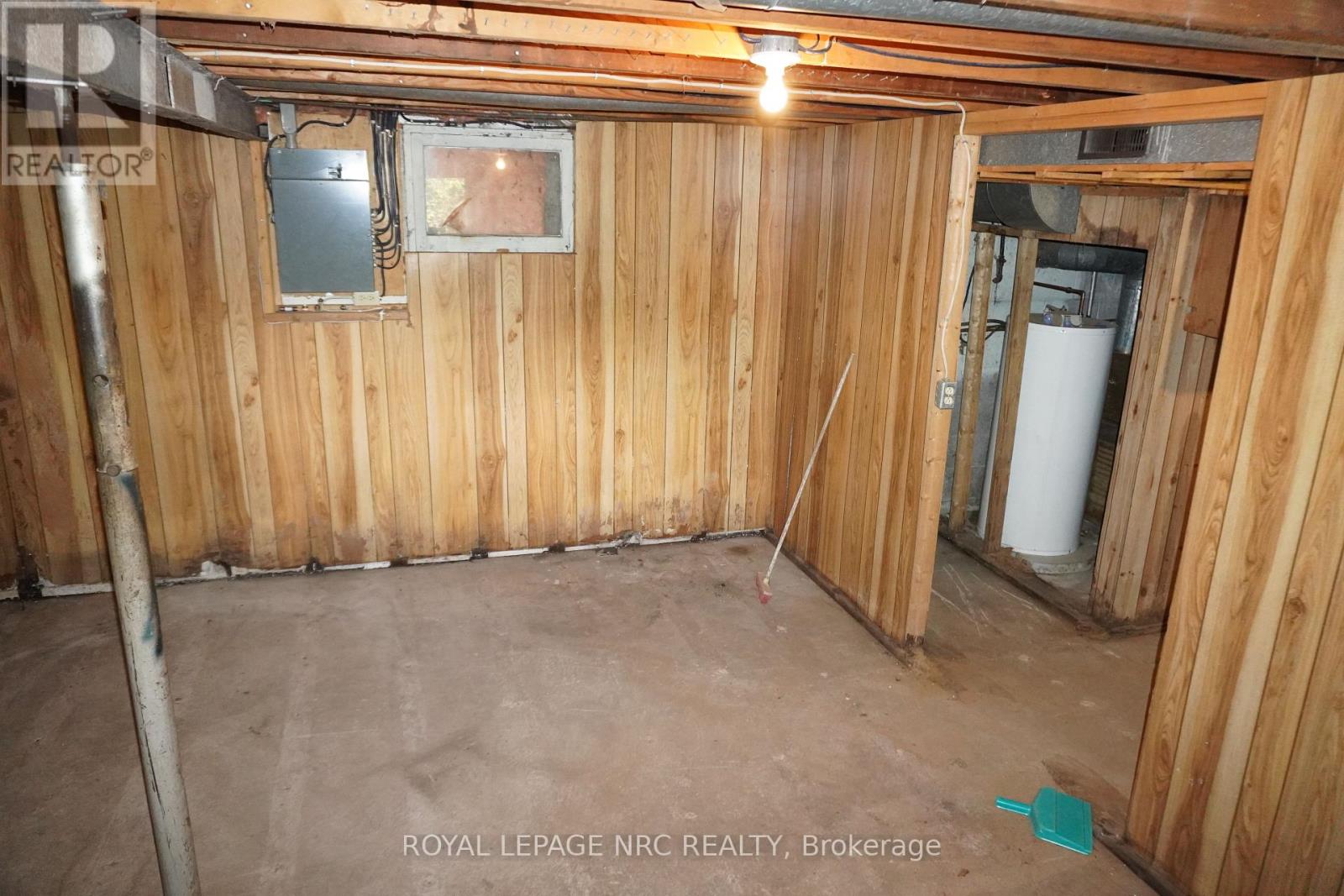212 Lincoln Road W, Fort Erie, Ontario  L0S 1B0 - Photo 44 - X12463857