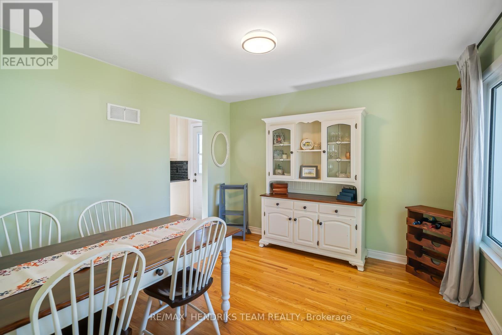 5 Maplewood Drive, St. Catharines, Ontario  L2M 3N9 - Photo 12 - X12463914