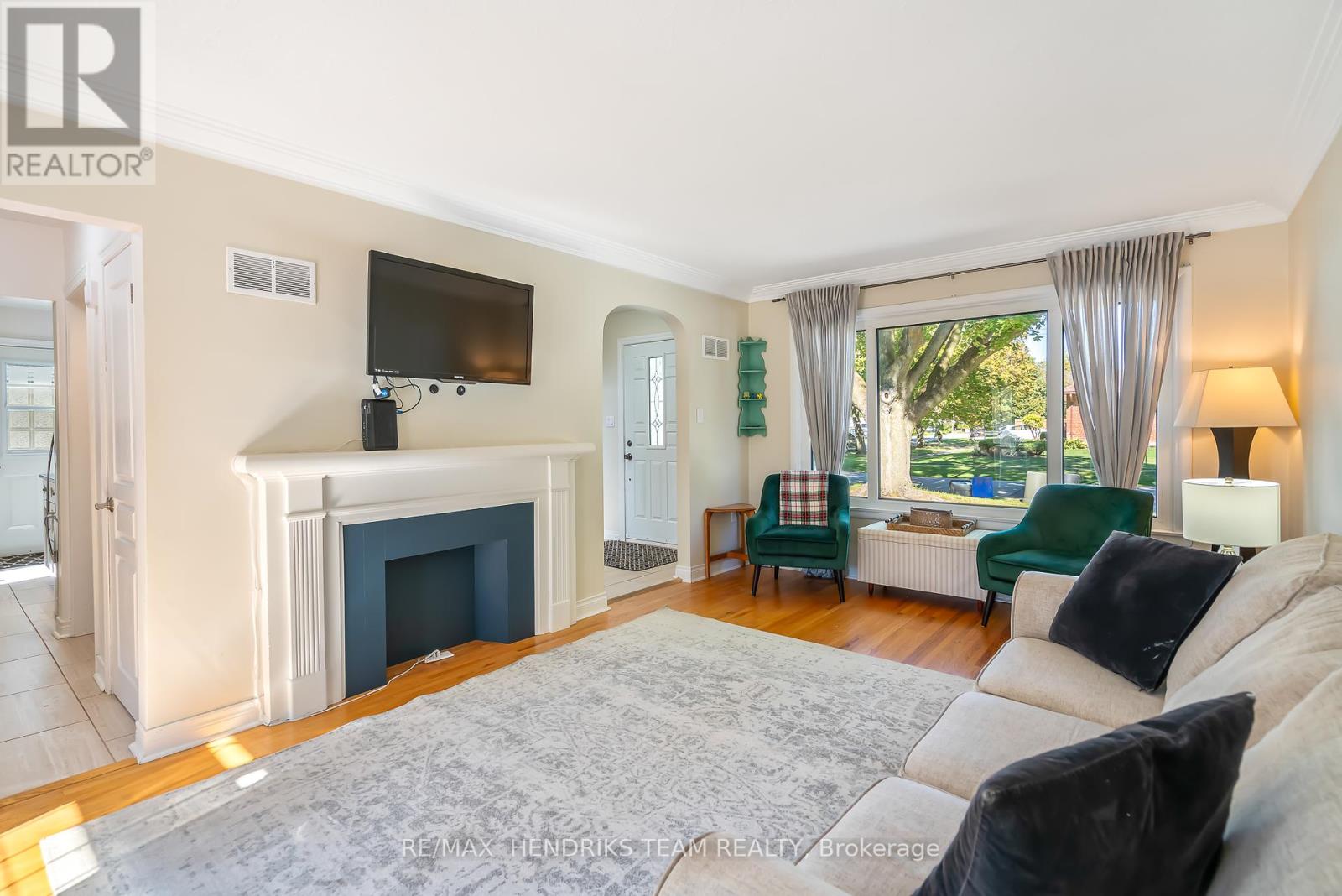 5 Maplewood Drive, St. Catharines, Ontario  L2M 3N9 - Photo 8 - X12463914