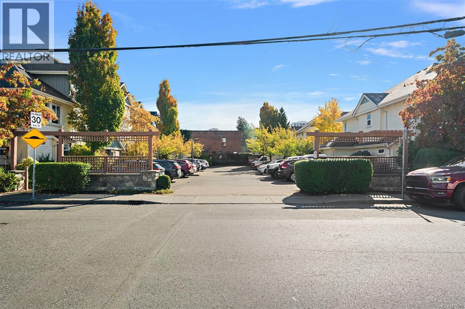 21 1019 North Park St, Victoria, British Columbia  V8T 5L4 - Photo 22 - 1017572