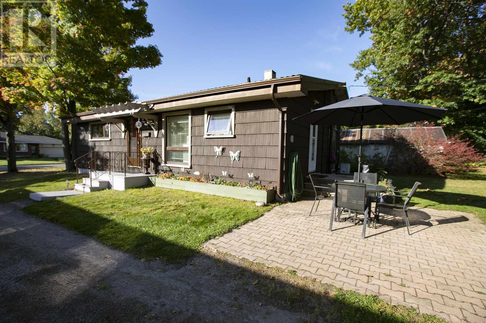 106 Malabar Drive, Sault Ste. Marie, Ontario  P6B 4A7 - Photo 5 - SM252830