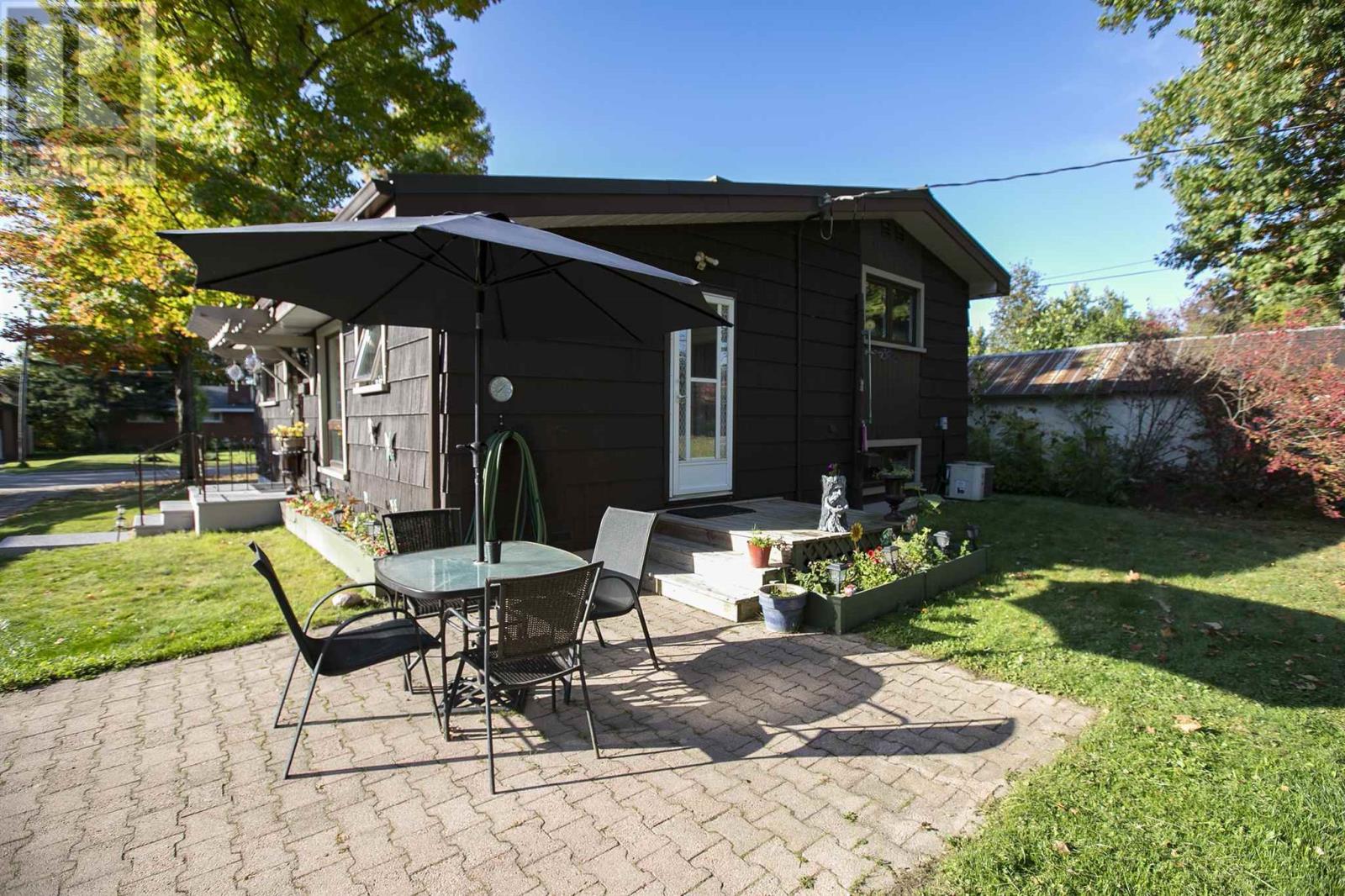 106 Malabar Drive, Sault Ste. Marie, Ontario  P6B 4A7 - Photo 9 - SM252830