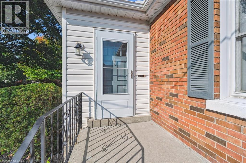 96 Selkirk Street, Cambridge, Ontario  N1S 1Z4 - Photo 4 - 40772040