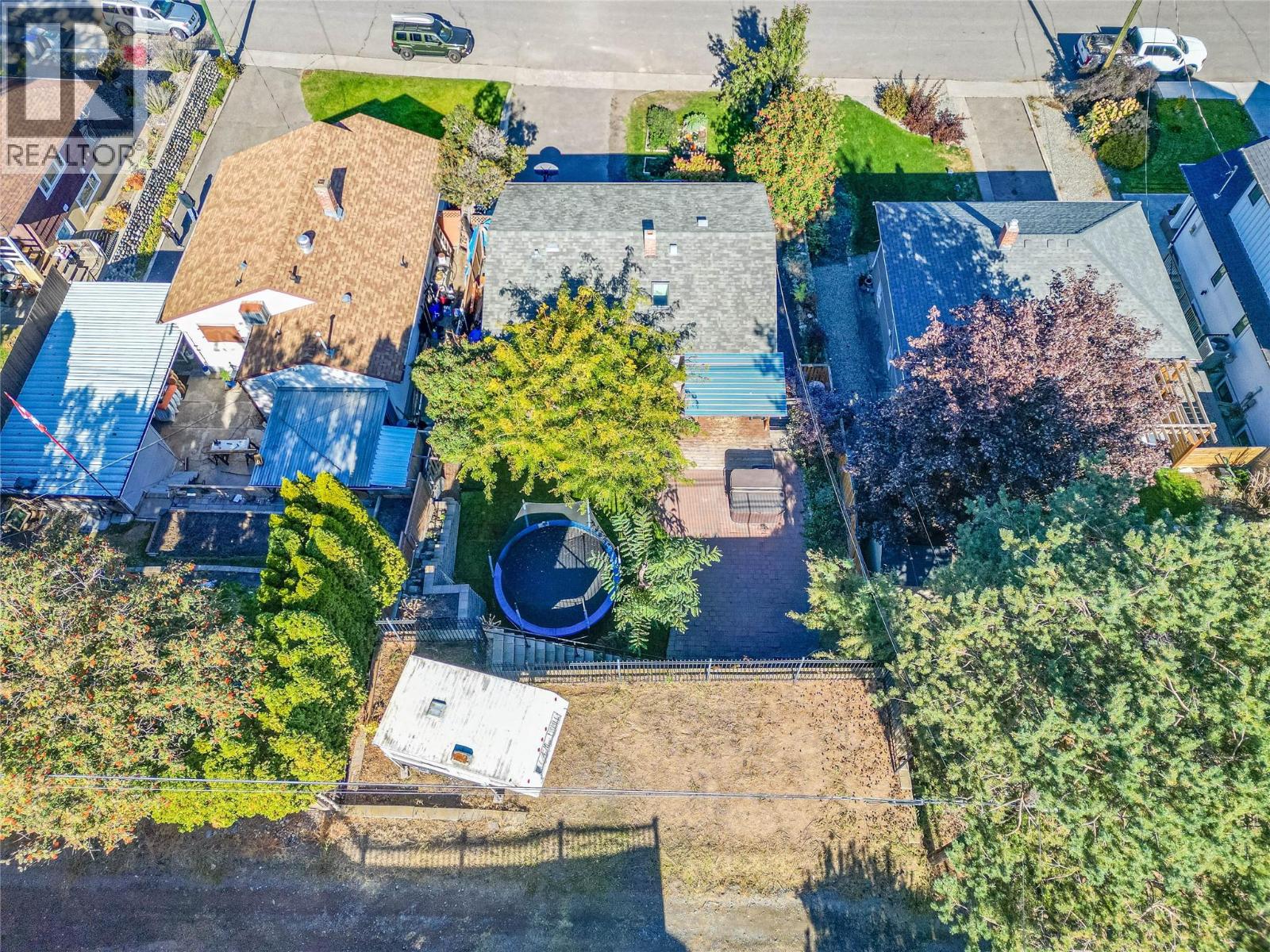 635 Douglas Street, Kamloops, British Columbia  V2C 2X6 - Photo 5 - 10365886