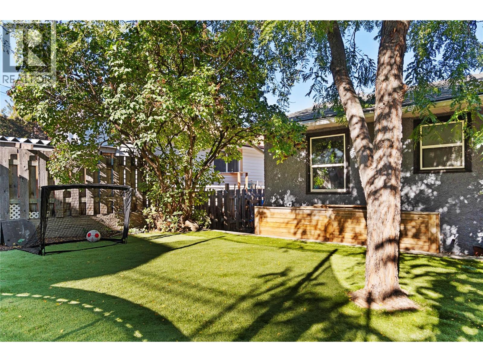 635 Douglas Street, Kamloops, British Columbia  V2C 2X6 - Photo 35 - 10365886