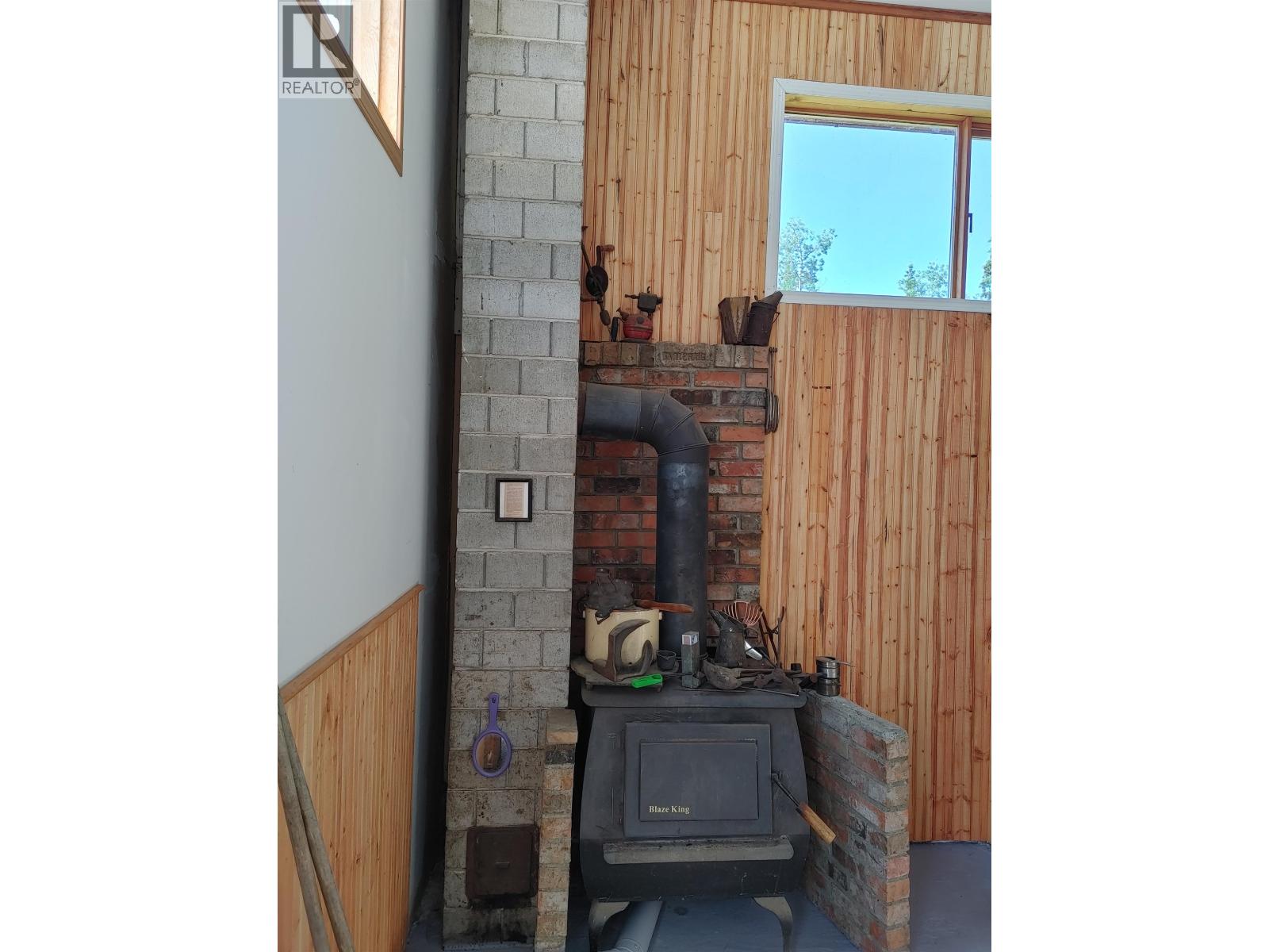 7814 Little Fort 24 Highway, Lone Butte, British Columbia  V0K 1X2 - Photo 4 - R3013352