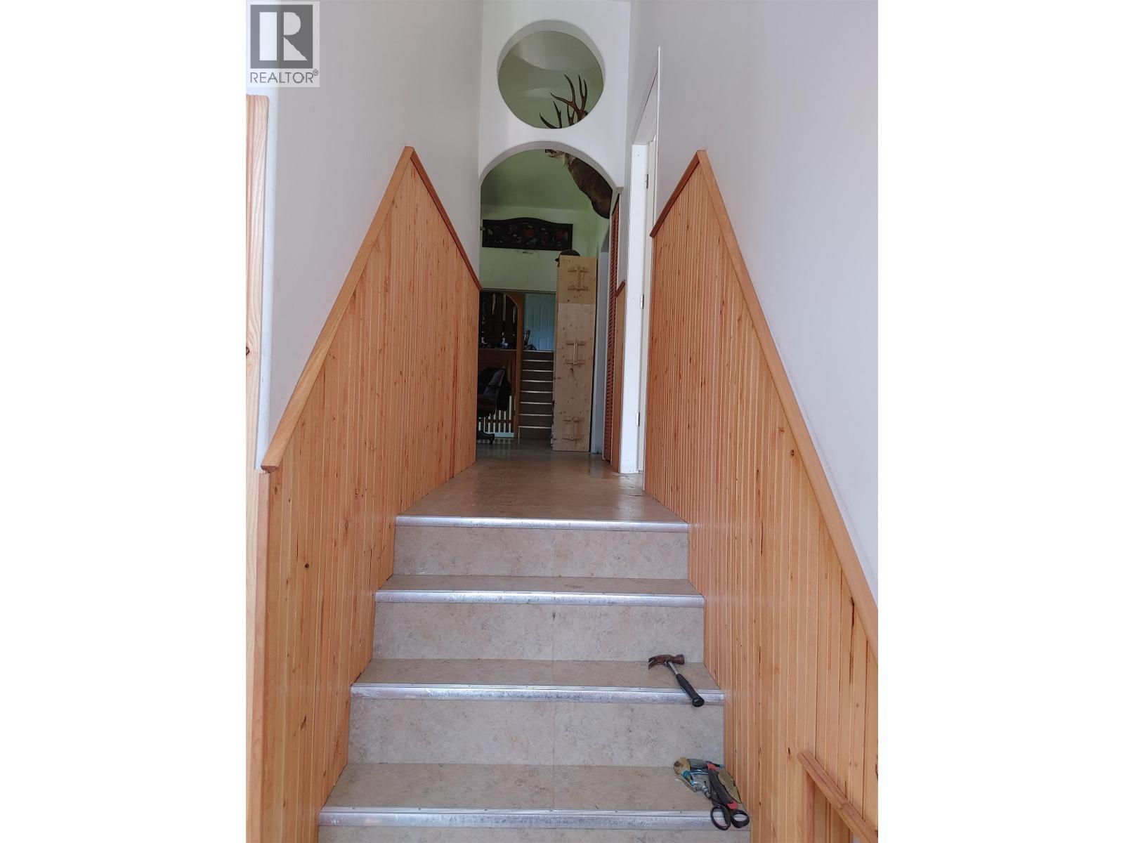 7814 Little Fort 24 Highway, Lone Butte, British Columbia  V0K 1X2 - Photo 8 - R3013352