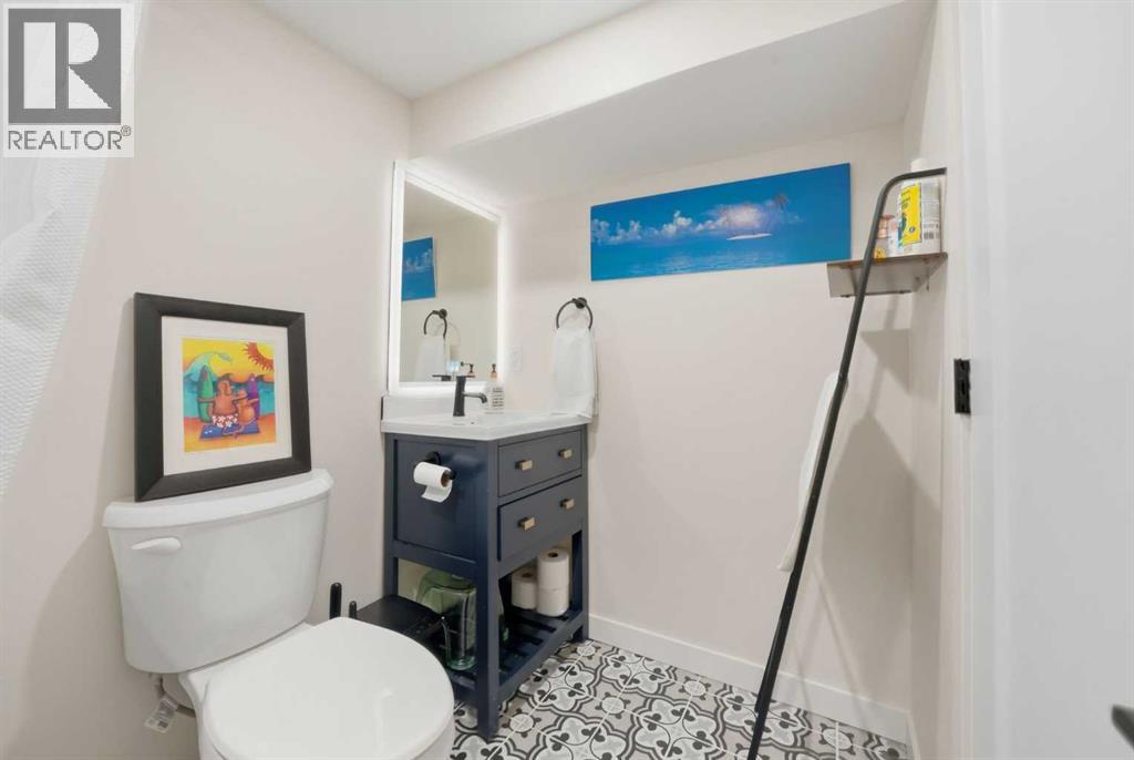 8131 33 Avenue Nw, Calgary, Alberta  T3B 1L5 - Photo 34 - A2263753