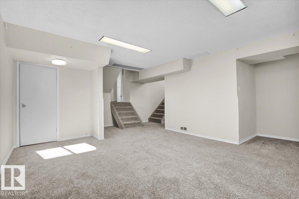 3803 112 St Nw Nw, Edmonton, Alberta  T6J 1J1 - Photo 28 - E4462175