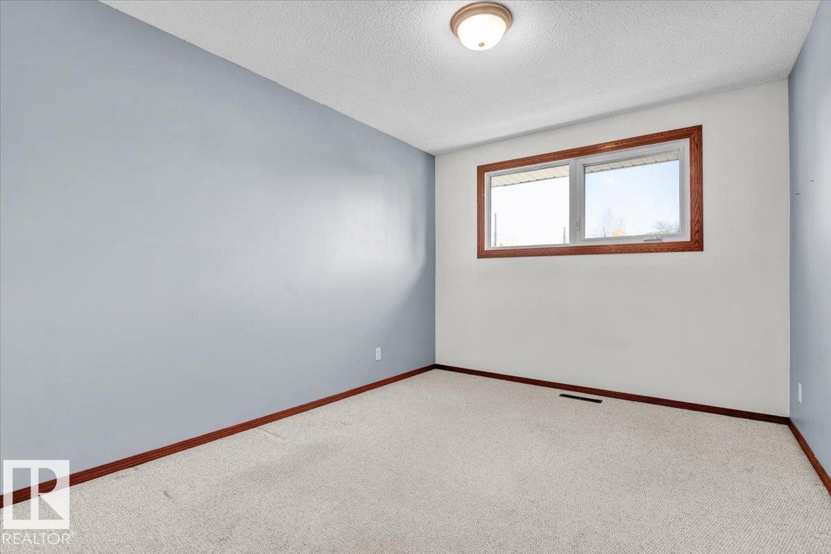 3803 112 St Nw Nw, Edmonton, Alberta  T6J 1J1 - Photo 35 - E4462175