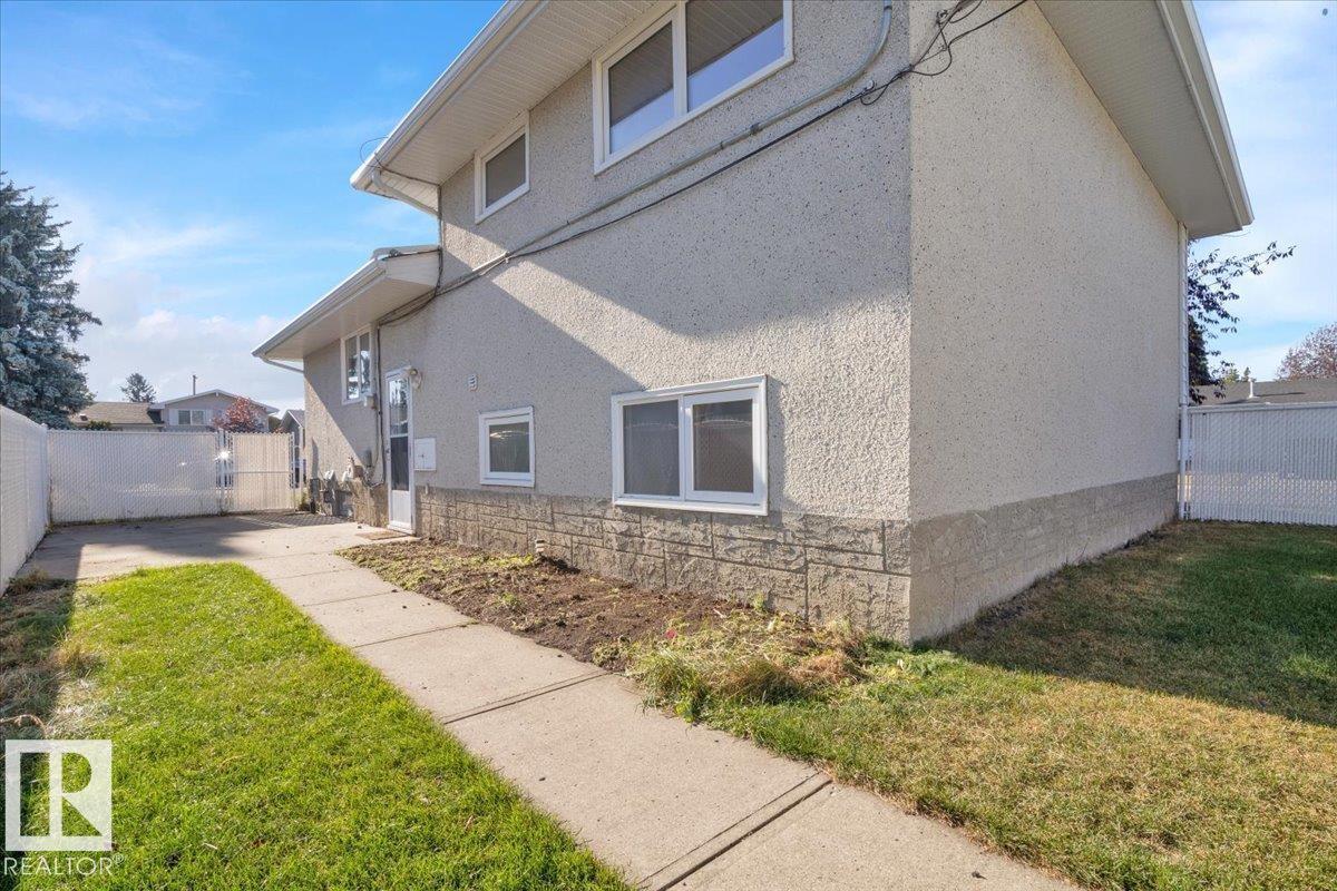 3803 112 St Nw Nw, Edmonton, Alberta  T6J 1J1 - Photo 42 - E4462175