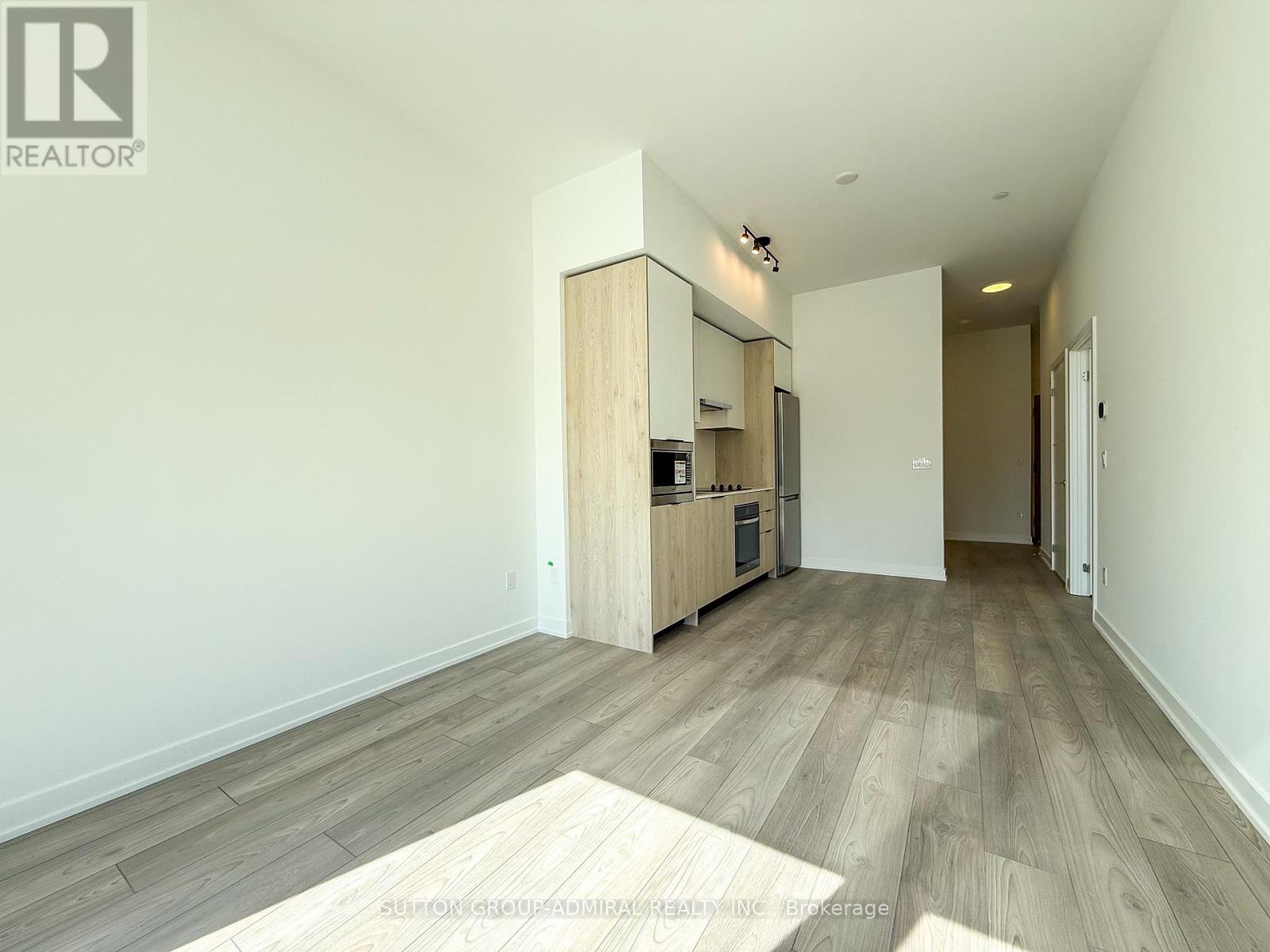225 - 1007 The Queensway, Toronto, Ontario  M8Z 6C7 - Photo 5 - W12463754