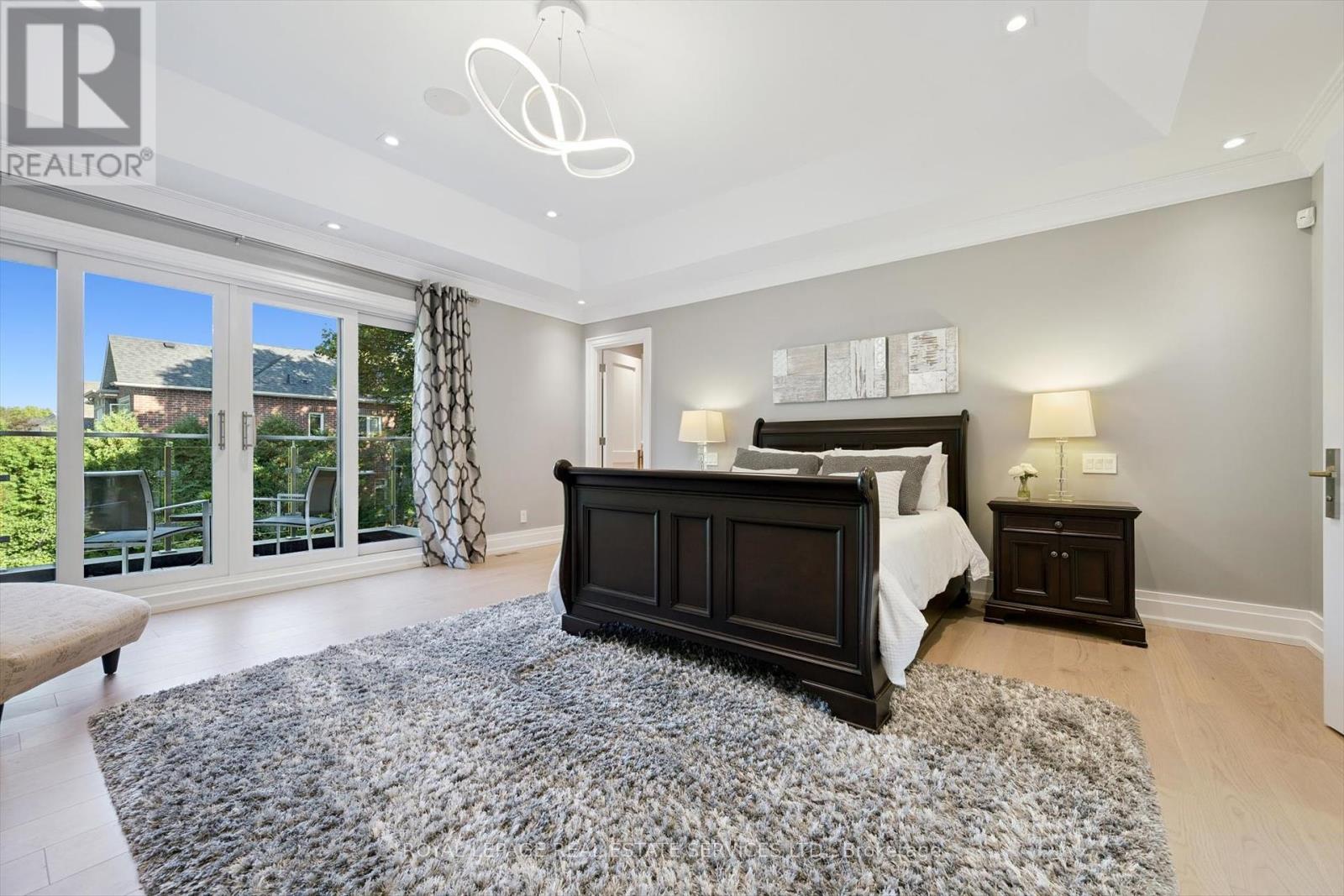 14 Westglen Crescent, Toronto, Ontario  M9B 4R1 - Photo 20 - W12463756