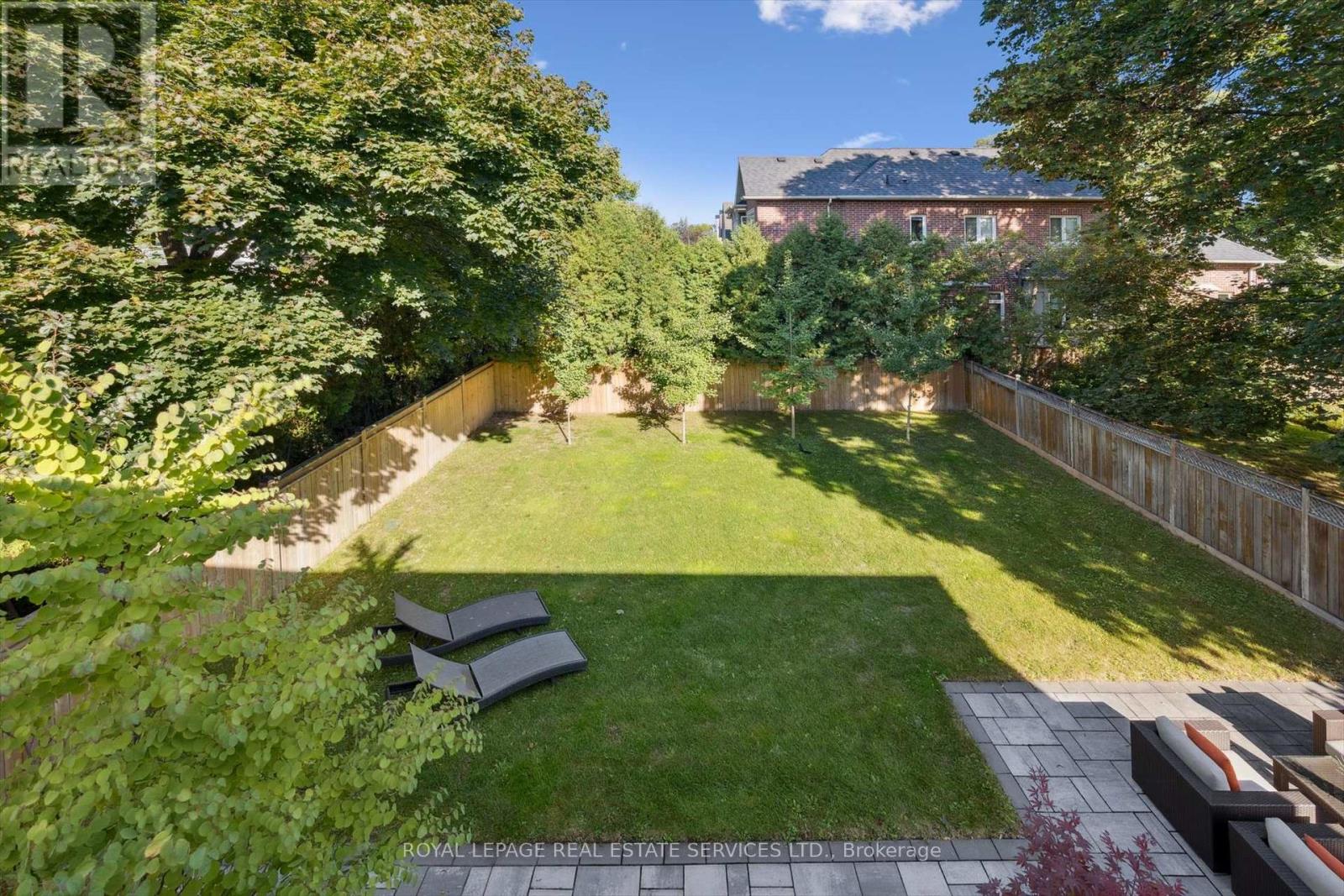 14 Westglen Crescent, Toronto, Ontario  M9B 4R1 - Photo 27 - W12463756