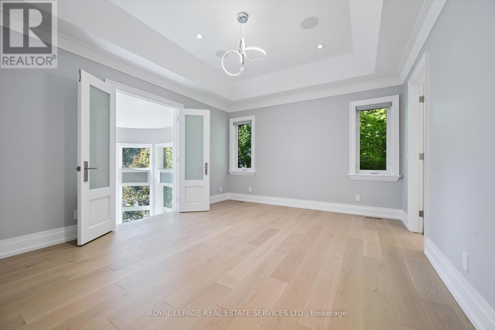 14 Westglen Crescent, Toronto, Ontario  M9B 4R1 - Photo 32 - W12463756