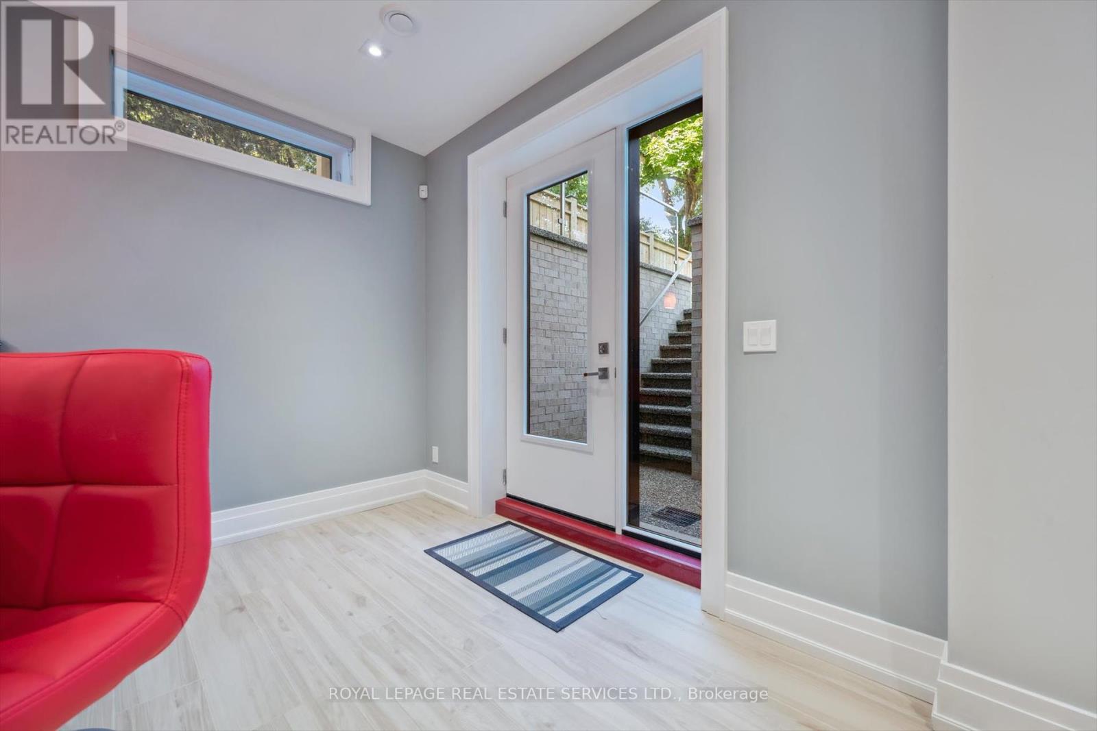 14 Westglen Crescent, Toronto, Ontario  M9B 4R1 - Photo 39 - W12463756