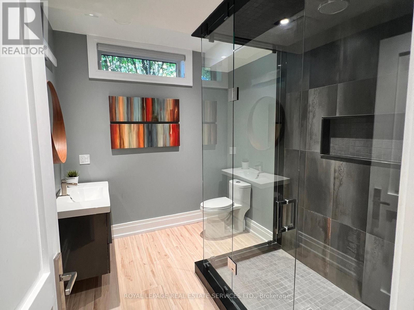 14 Westglen Crescent, Toronto, Ontario  M9B 4R1 - Photo 42 - W12463756