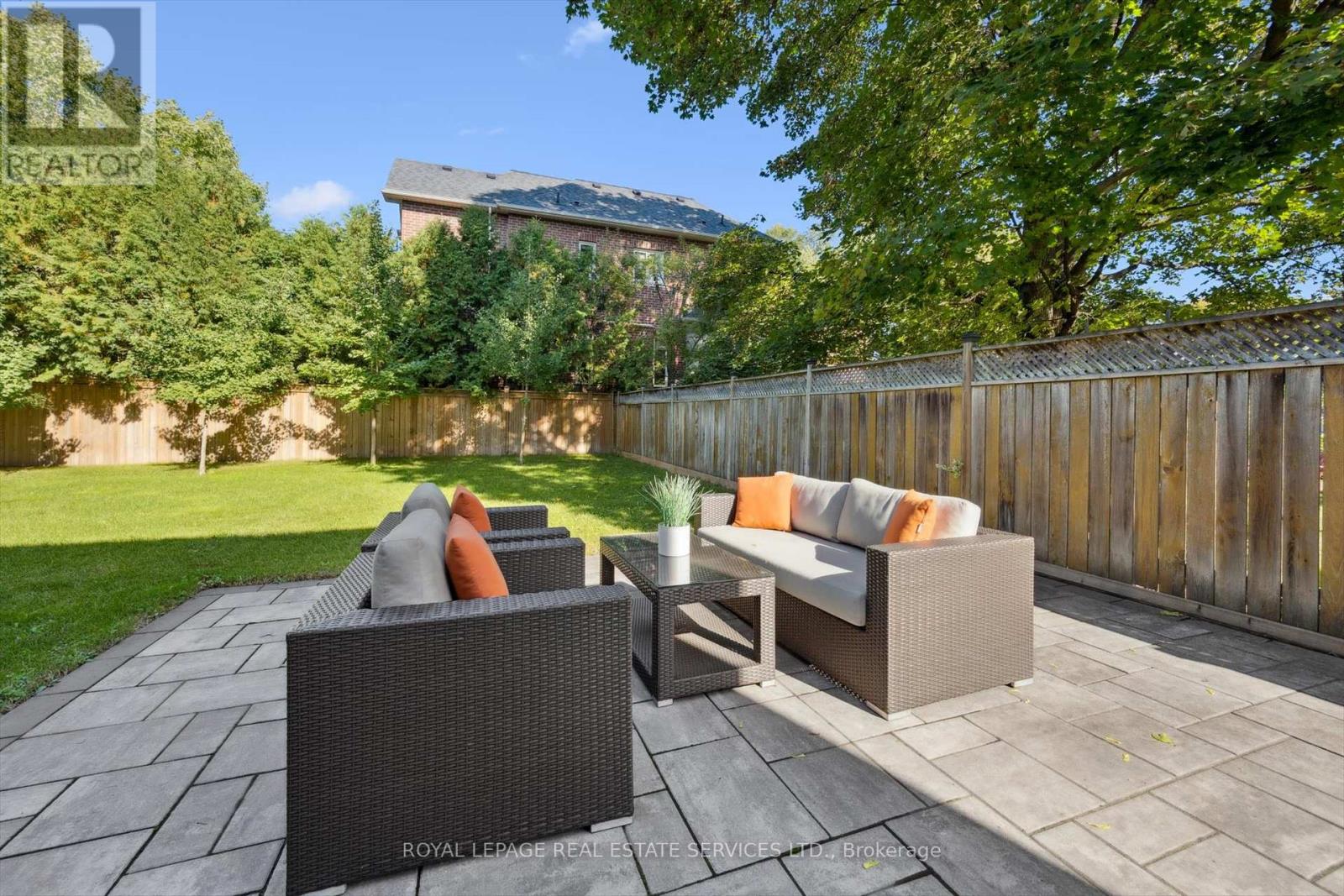 14 Westglen Crescent, Toronto, Ontario  M9B 4R1 - Photo 49 - W12463756