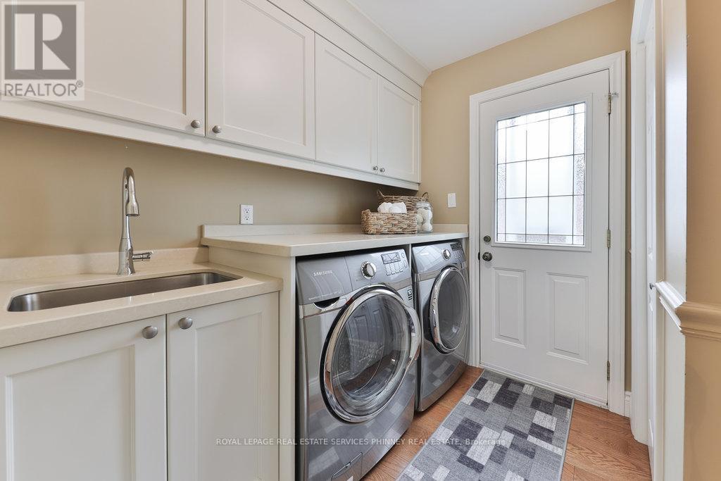 2289 Beejay Court, Mississauga, Ontario  L5M 2N9 - Photo 17 - W12463777
