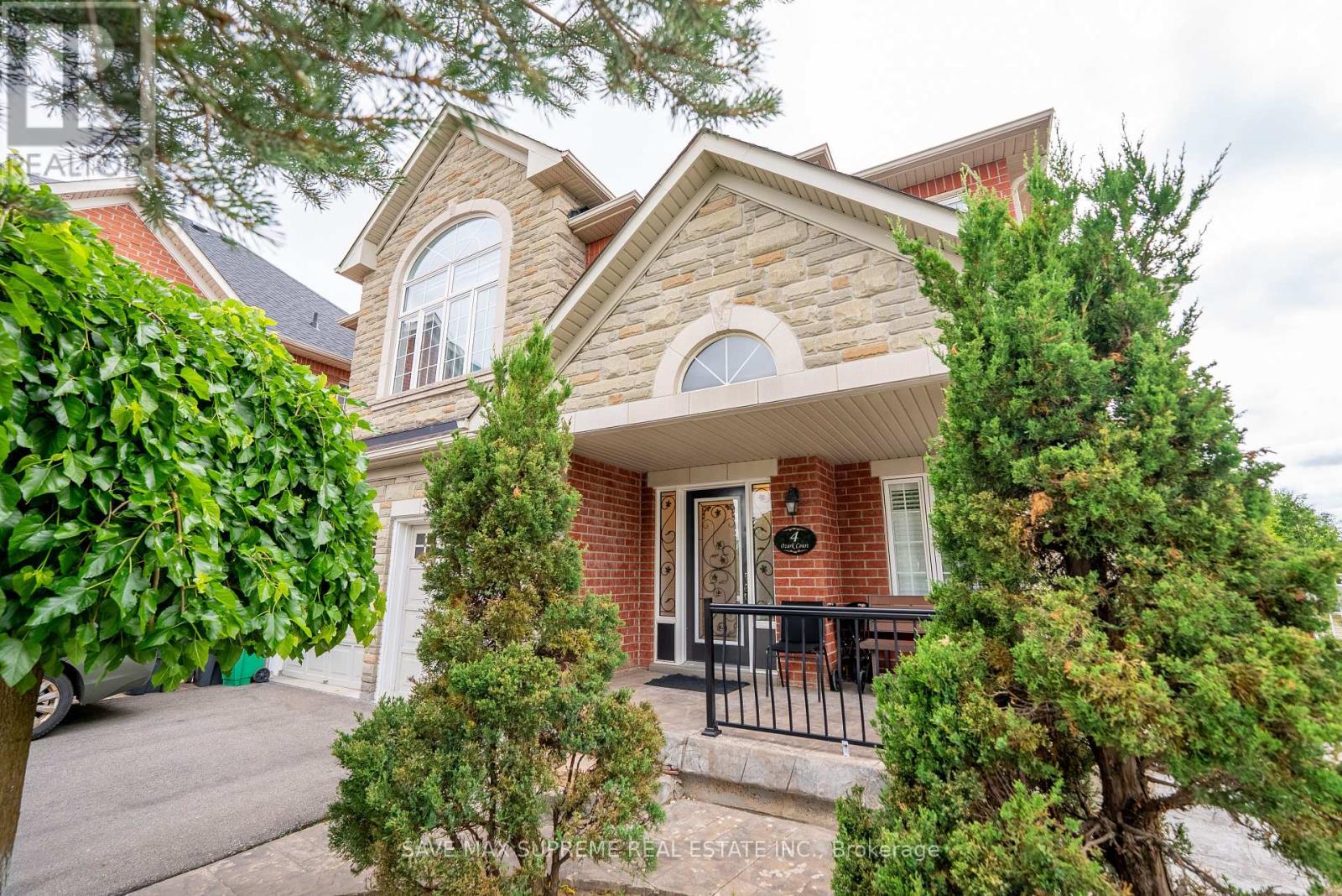 4 Ozark Court, Brampton, Ontario  L6Y 0L4 - Photo 5 - W12463795