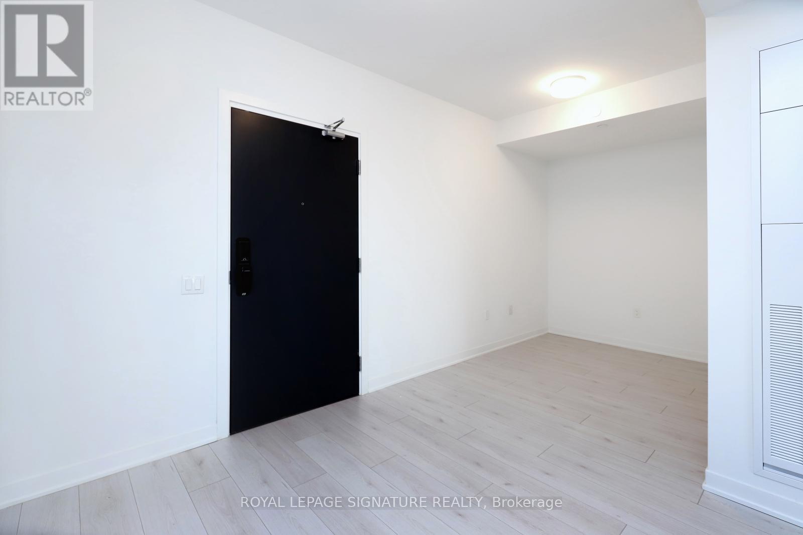 314 - 395 Dundas Street W, Oakville, Ontario  L6M 5R8 - Photo 5 - W12463797