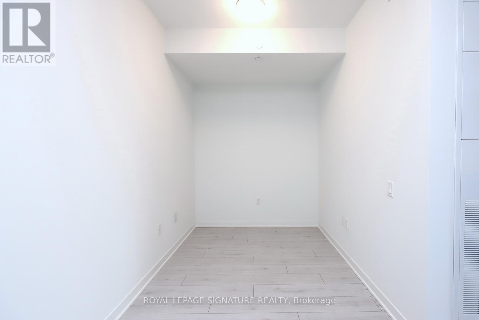314 - 395 Dundas Street W, Oakville, Ontario  L6M 5R8 - Photo 6 - W12463797