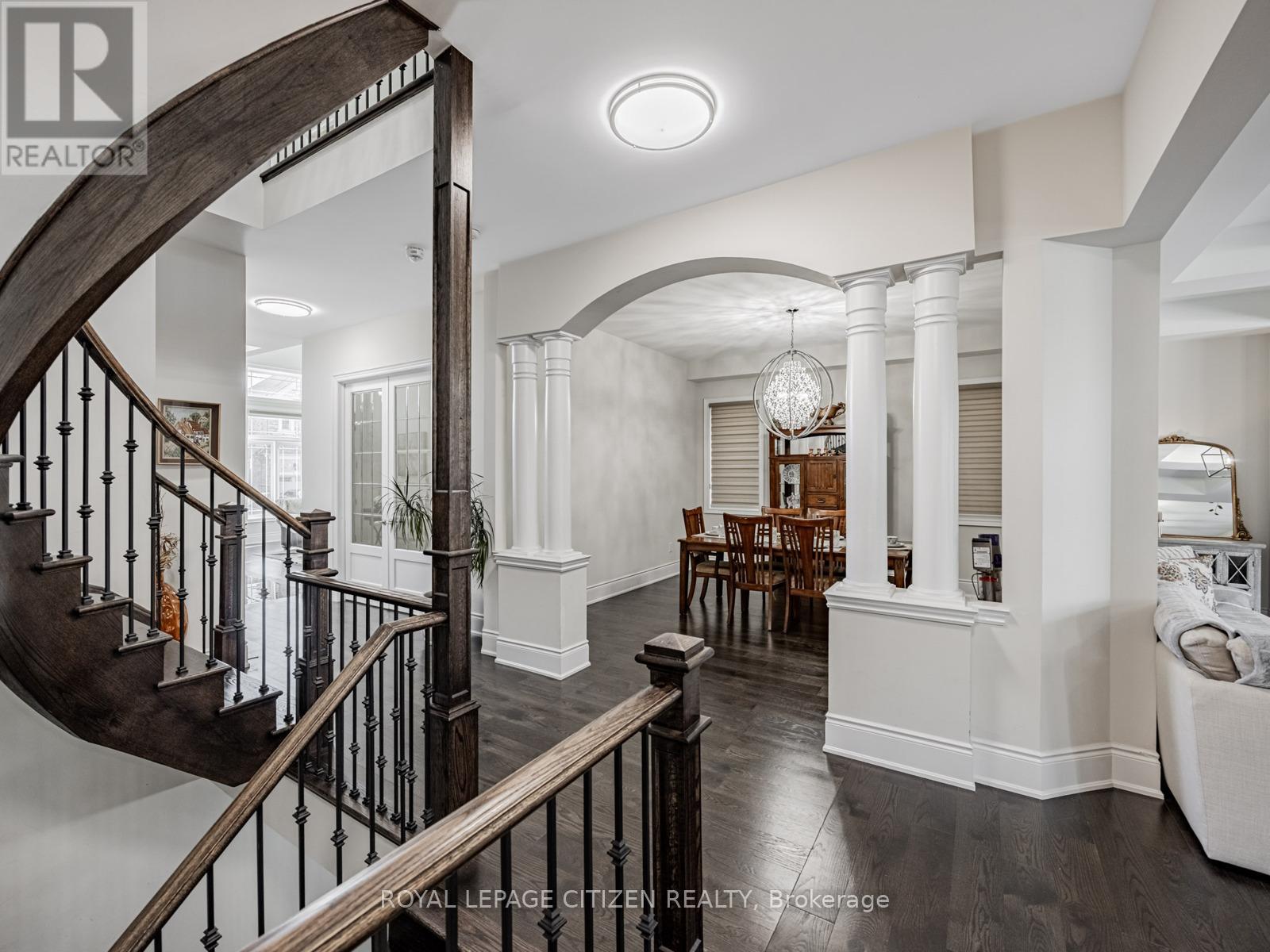 15 Possession Crescent, Brampton, Ontario  L6P 4K3 - Photo 19 - W12463818