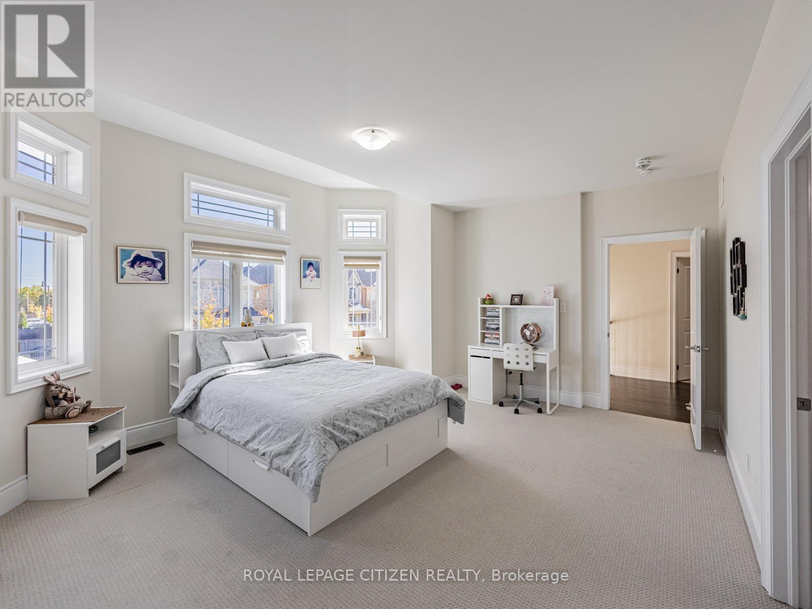 15 Possession Crescent, Brampton, Ontario  L6P 4K3 - Photo 36 - W12463818