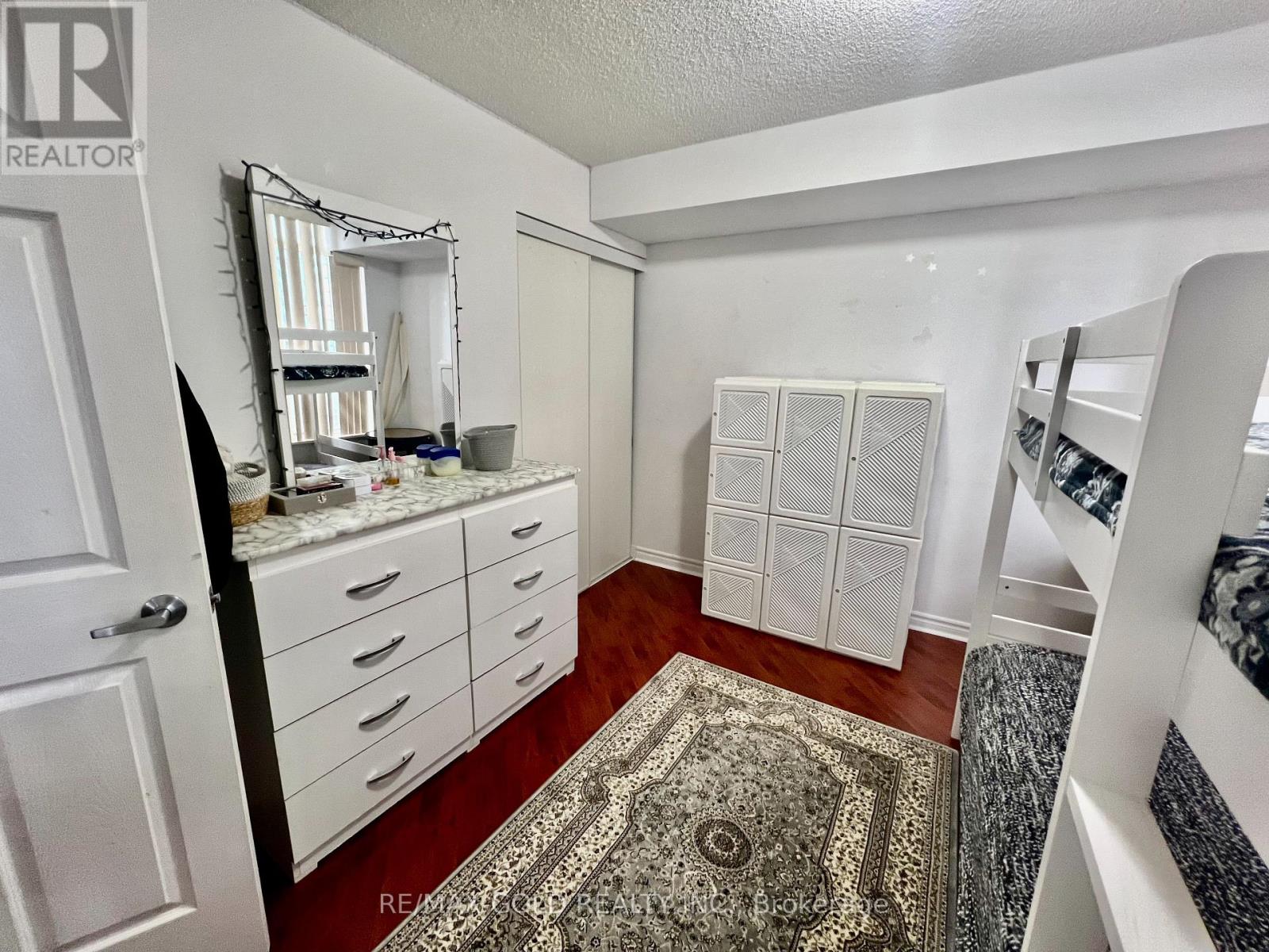 #2207 - 3880 Duke Of York Boulevard, Mississauga, Ontario  L5B 4M7 - Photo 19 - W12462984