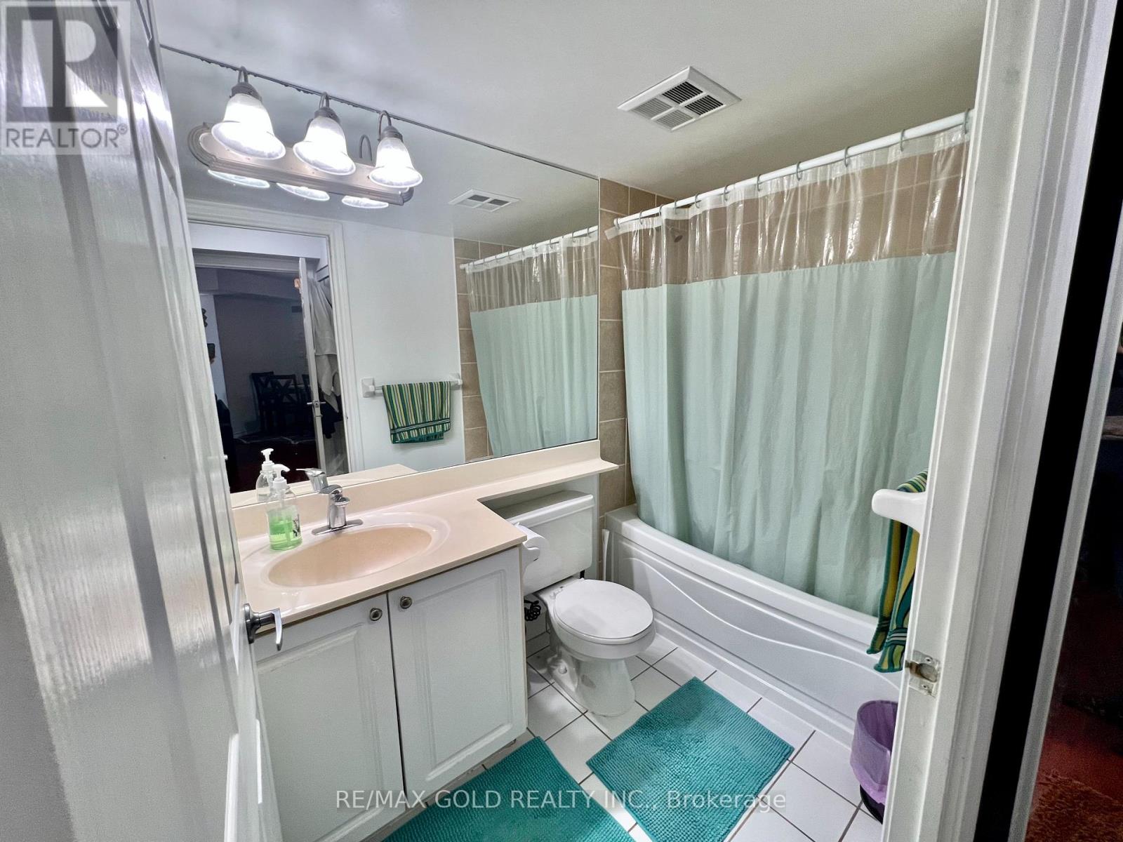 #2207 - 3880 Duke Of York Boulevard, Mississauga, Ontario  L5B 4M7 - Photo 22 - W12462984