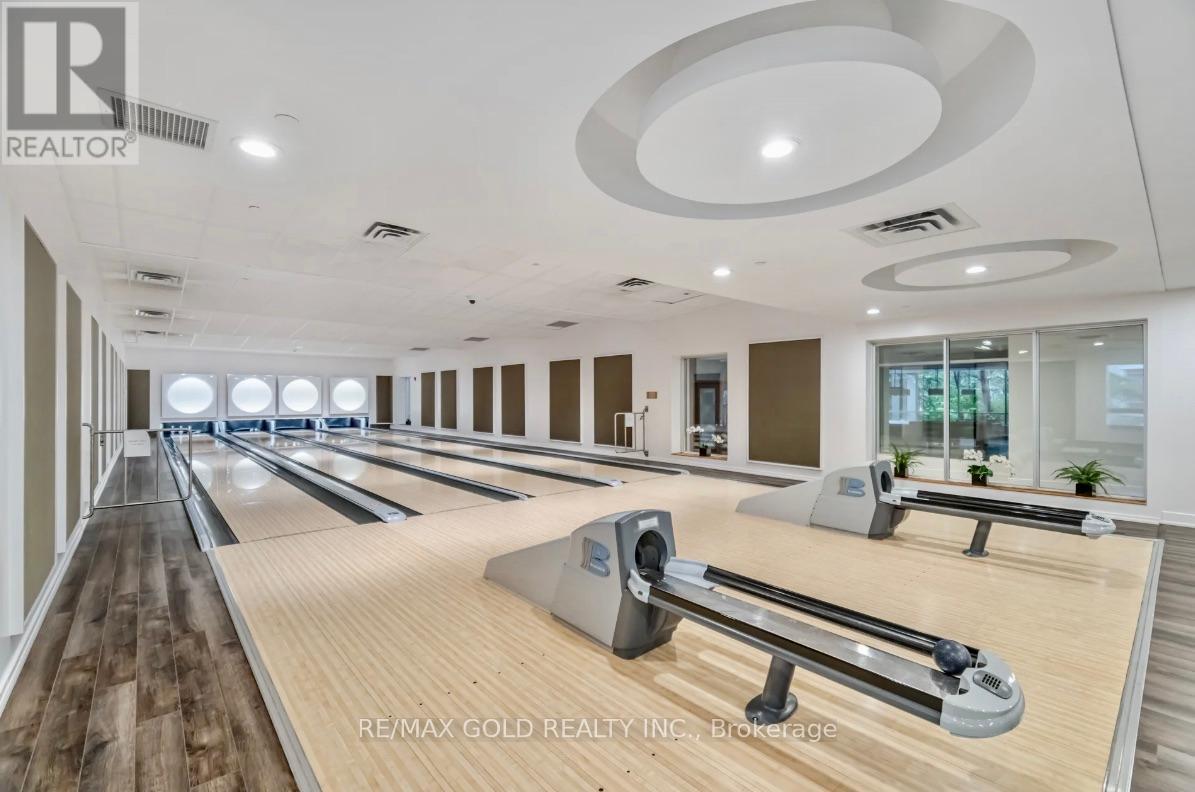 #2207 - 3880 Duke Of York Boulevard, Mississauga, Ontario  L5B 4M7 - Photo 31 - W12462984