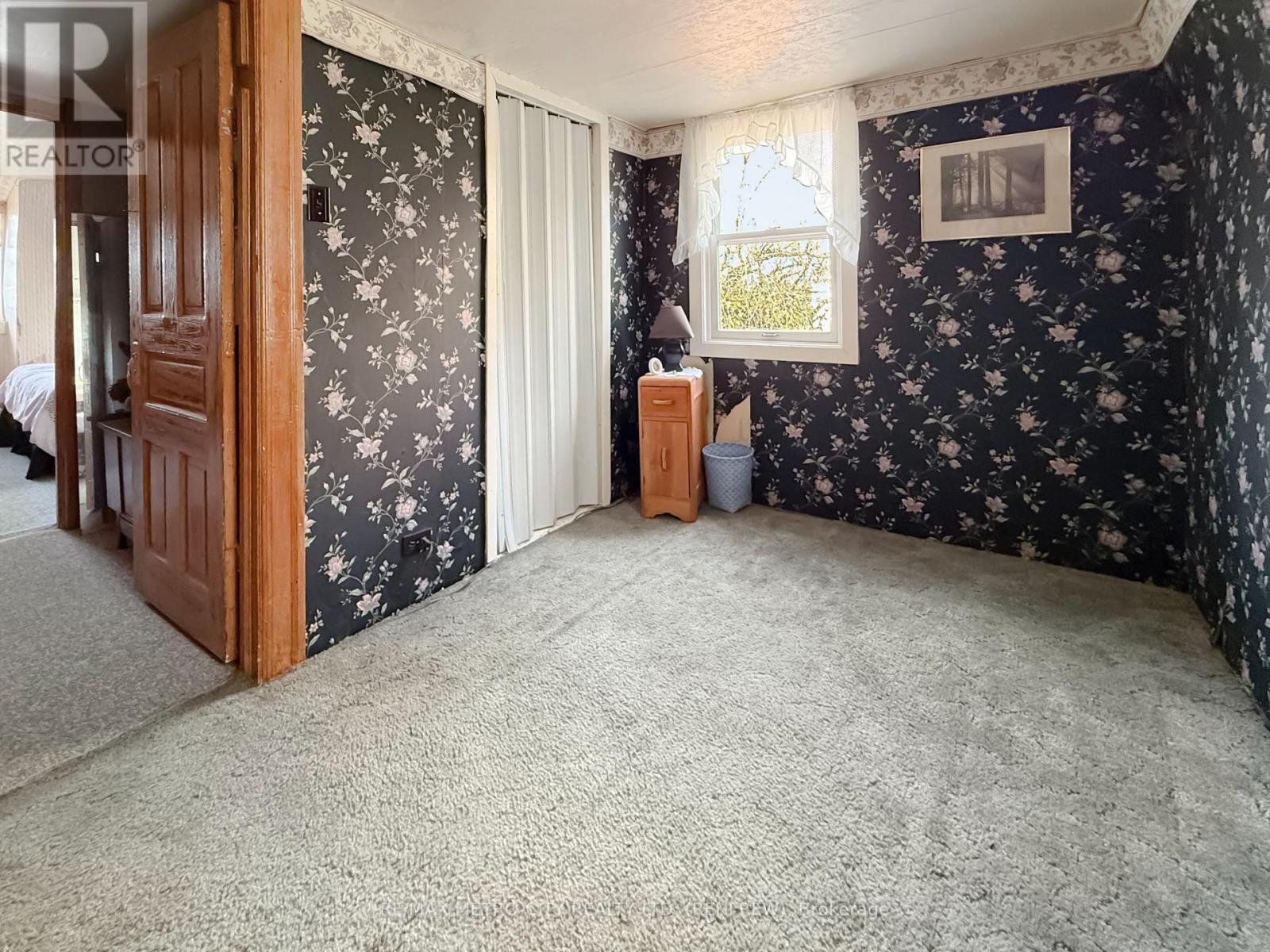 330 Mclean Street, Renfrew, Ontario  K7V 1B3 - Photo 17 - X12462096