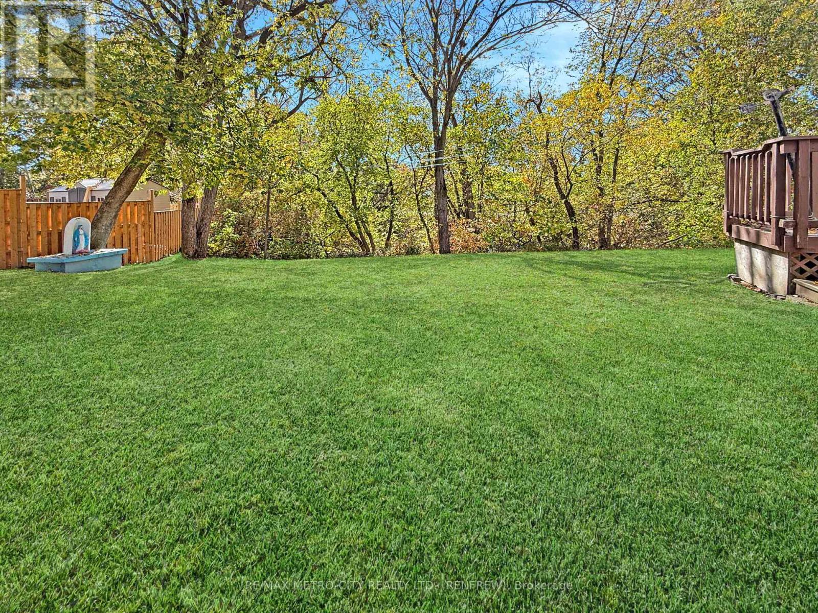 330 Mclean Street, Renfrew, Ontario  K7V 1B3 - Photo 28 - X12462096