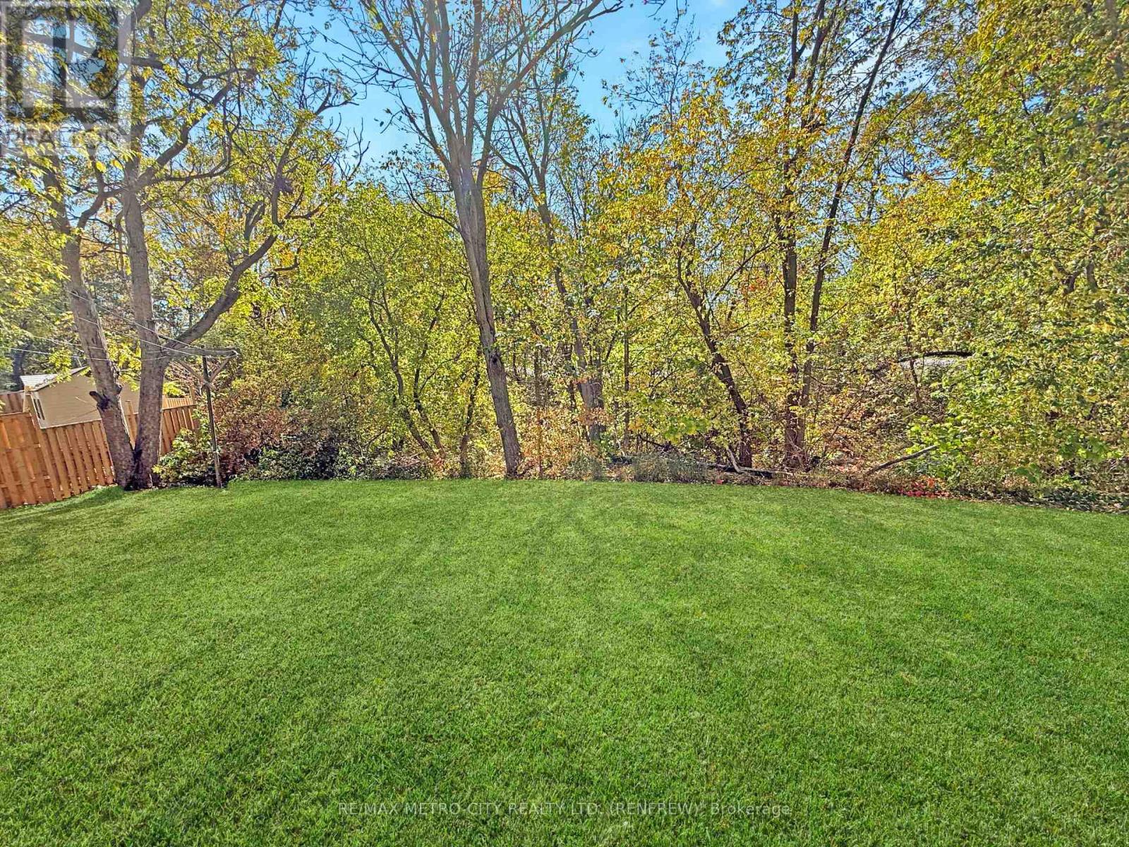 330 Mclean Street, Renfrew, Ontario  K7V 1B3 - Photo 29 - X12462096