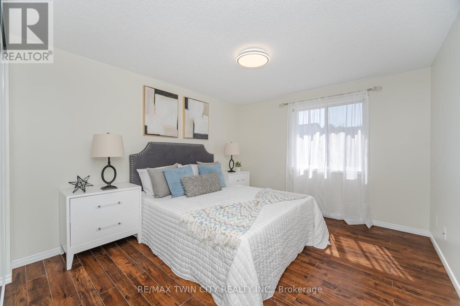 525 Chablis Drive, Waterloo, Ontario  N2T 2Y1 - Photo 20 - X12463763