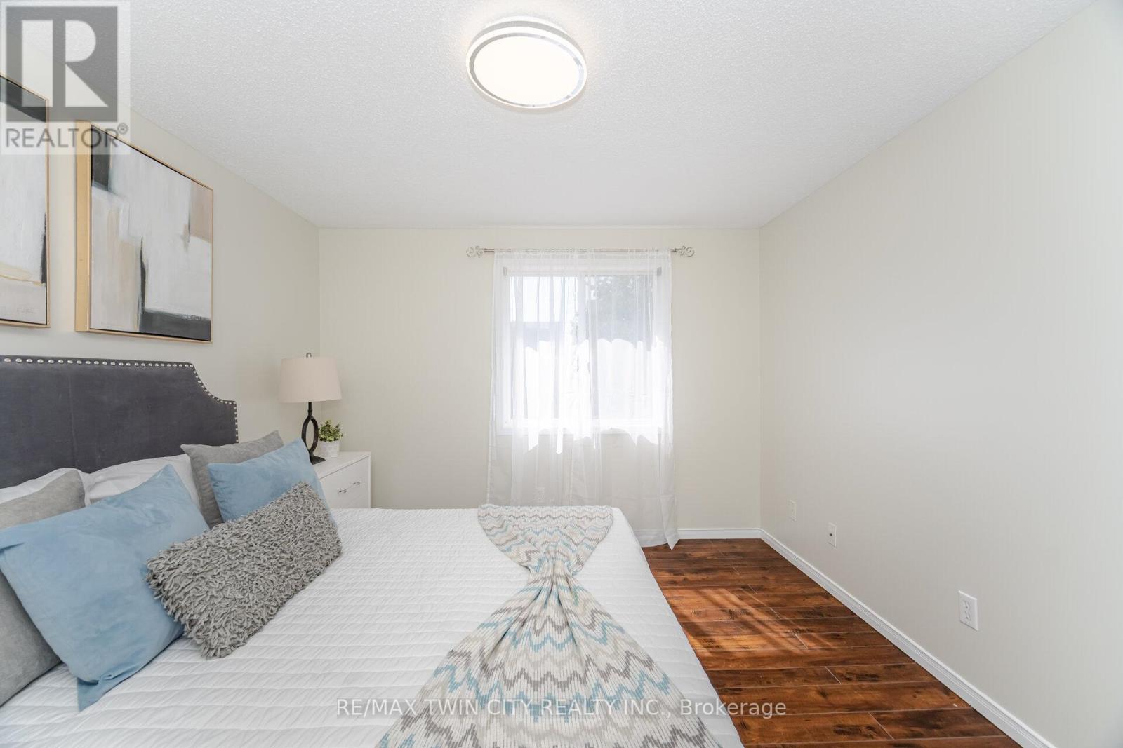 525 Chablis Drive, Waterloo, Ontario  N2T 2Y1 - Photo 21 - X12463763