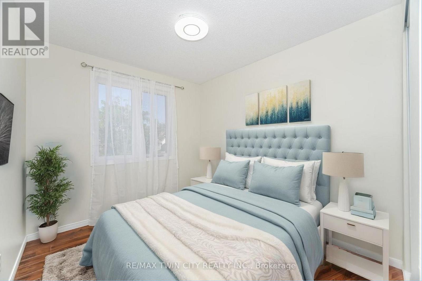525 Chablis Drive, Waterloo, Ontario  N2T 2Y1 - Photo 22 - X12463763