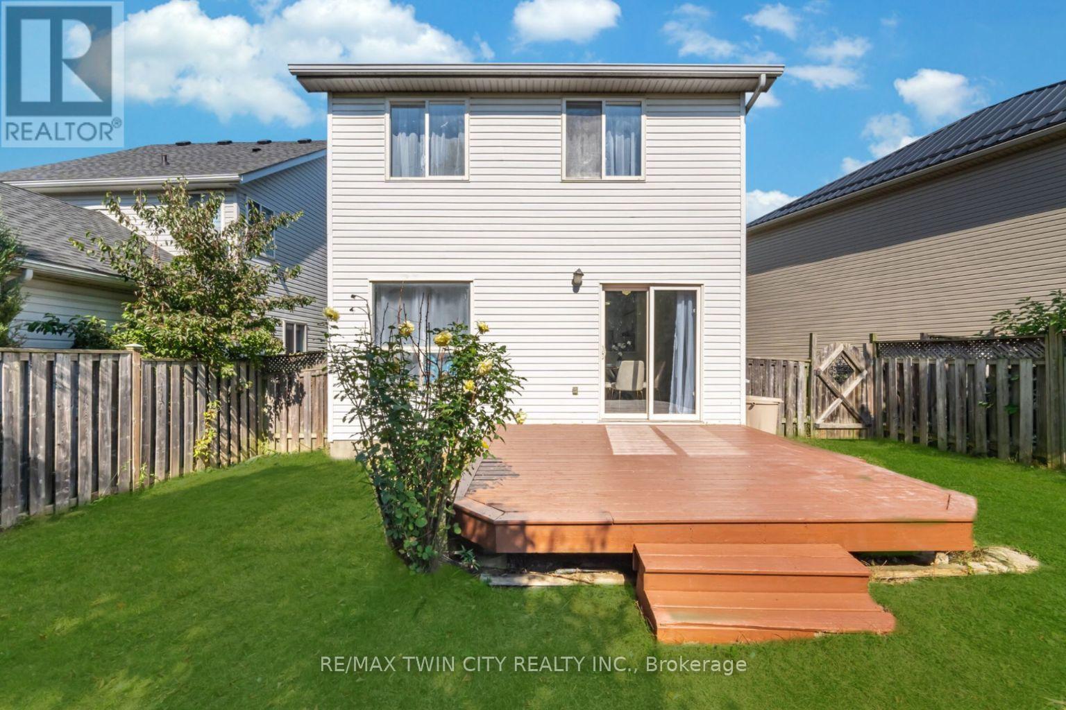 525 Chablis Drive, Waterloo, Ontario  N2T 2Y1 - Photo 38 - X12463763